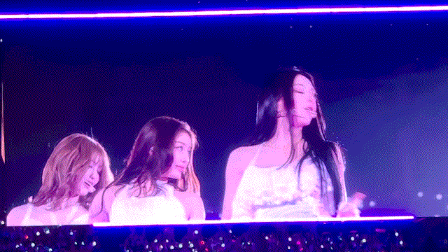 czUzsY.gif