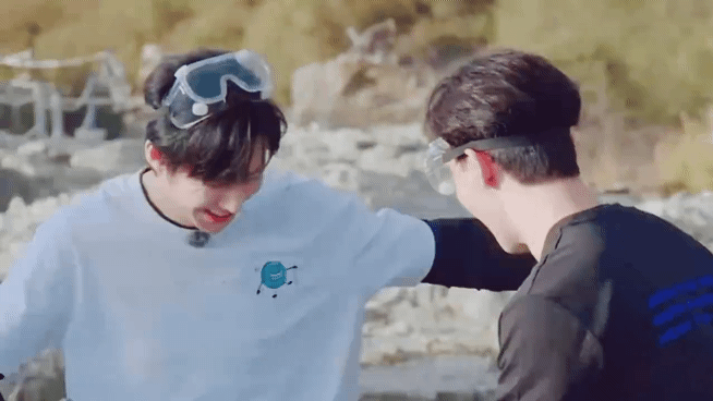 eCgJjS.gif