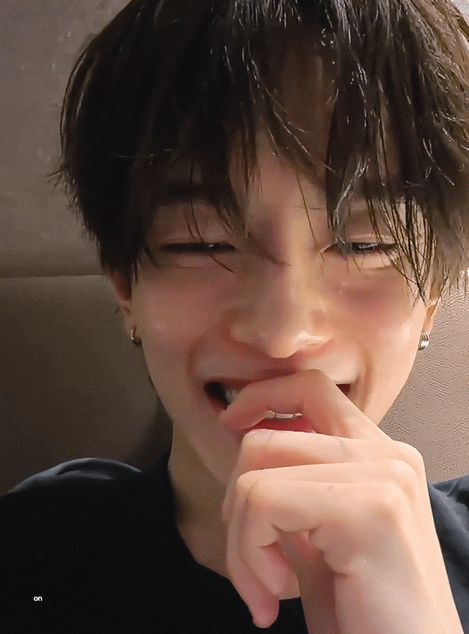 eypKOd.gif