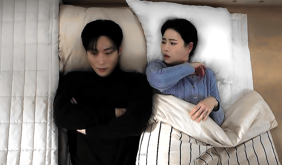 fCyfBg.gif