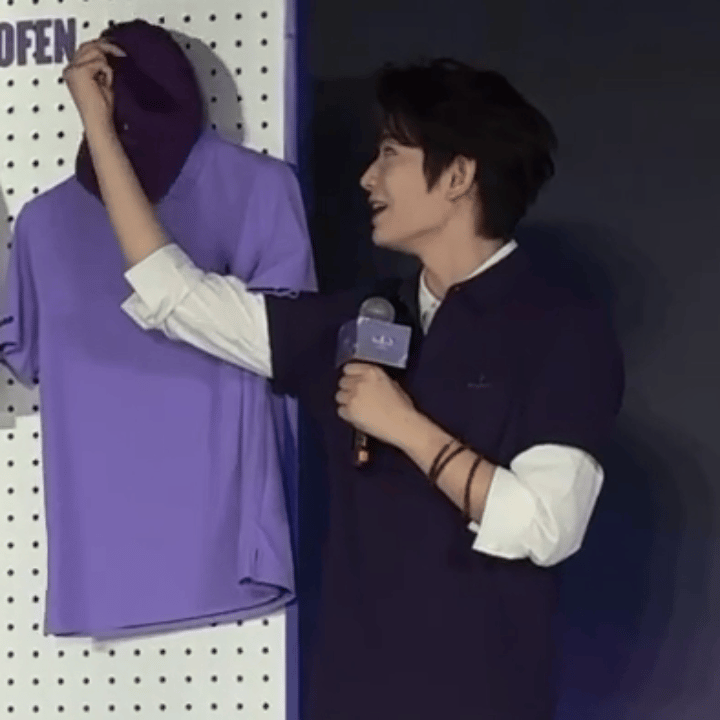 fqJRBV.gif