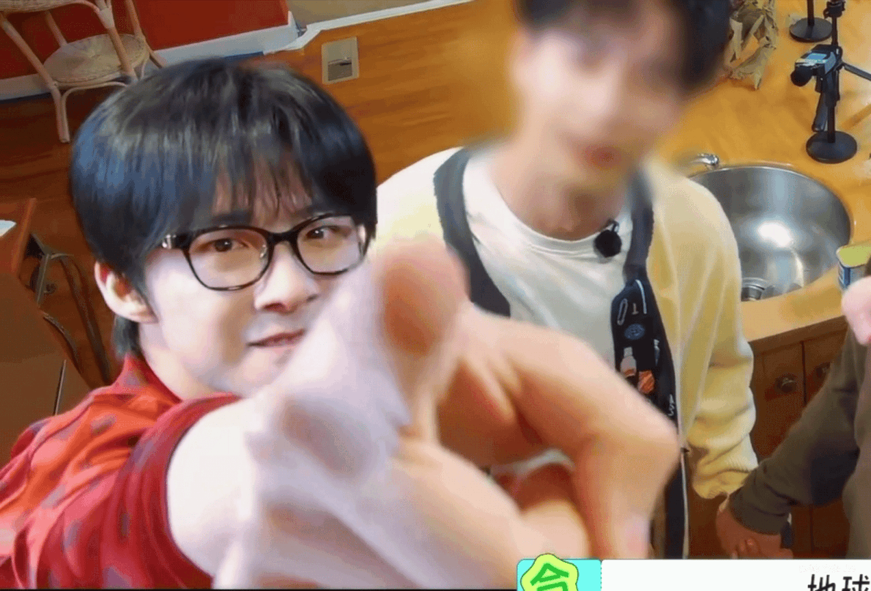 ftzuGA.gif