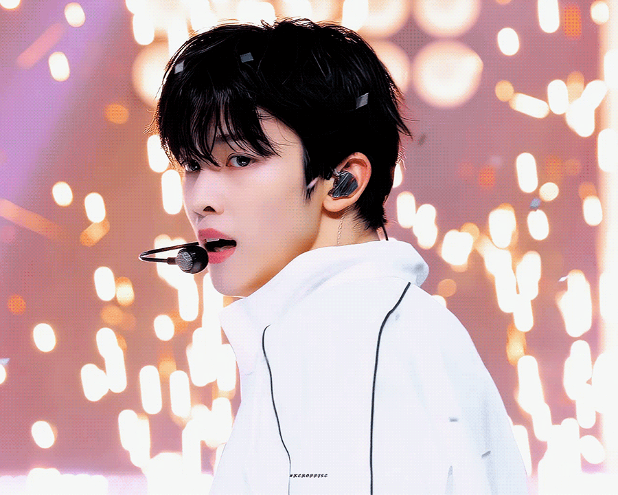 gPEwoE.gif