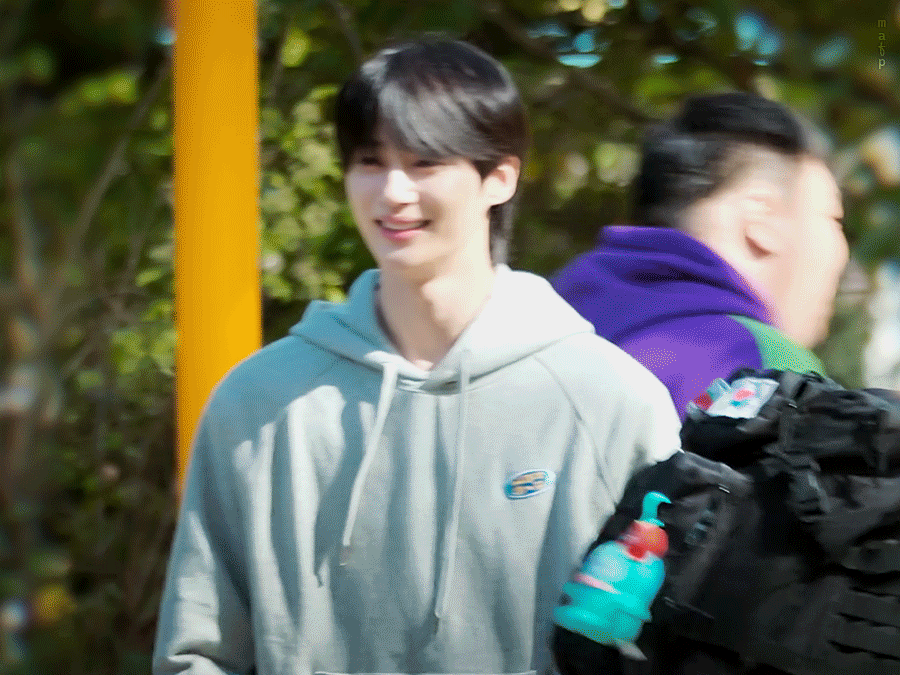 gTfDKB.gif