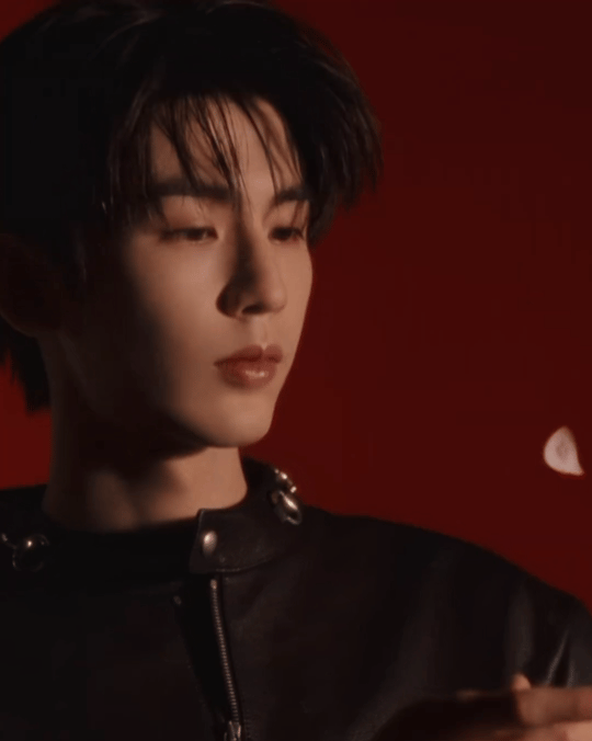 gnIaYu.gif