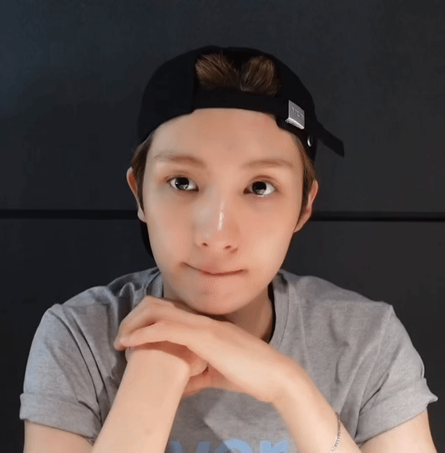 gqHxmx.gif