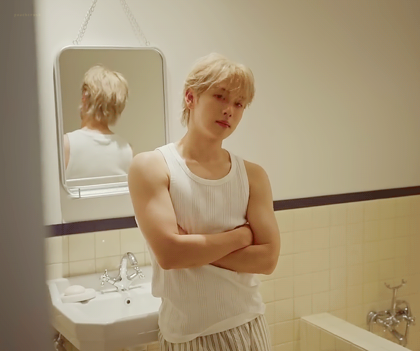 hOKMzW.gif