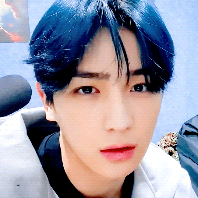 hRNGUV.gif