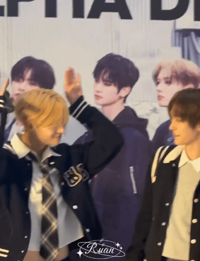 hTDnCP.gif