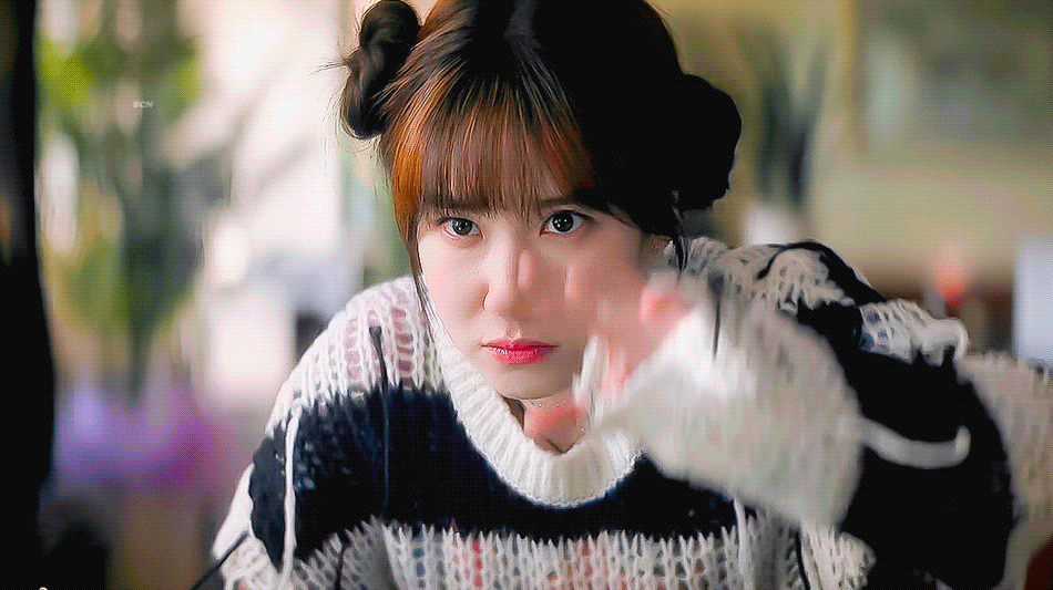 hkSkyk.gif