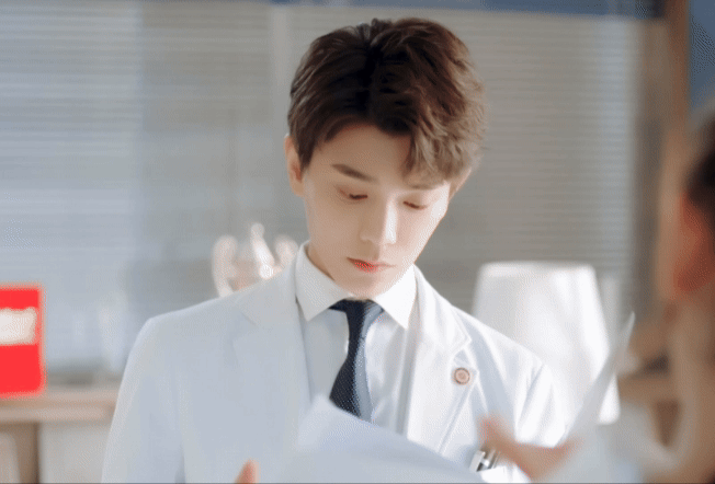 hpKCjp.gif