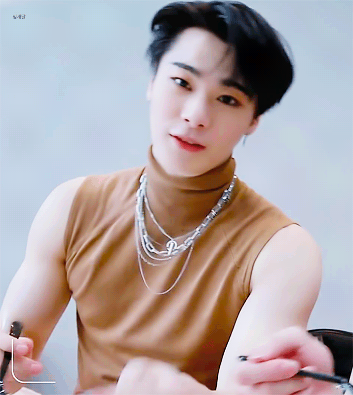 huWszs.gif