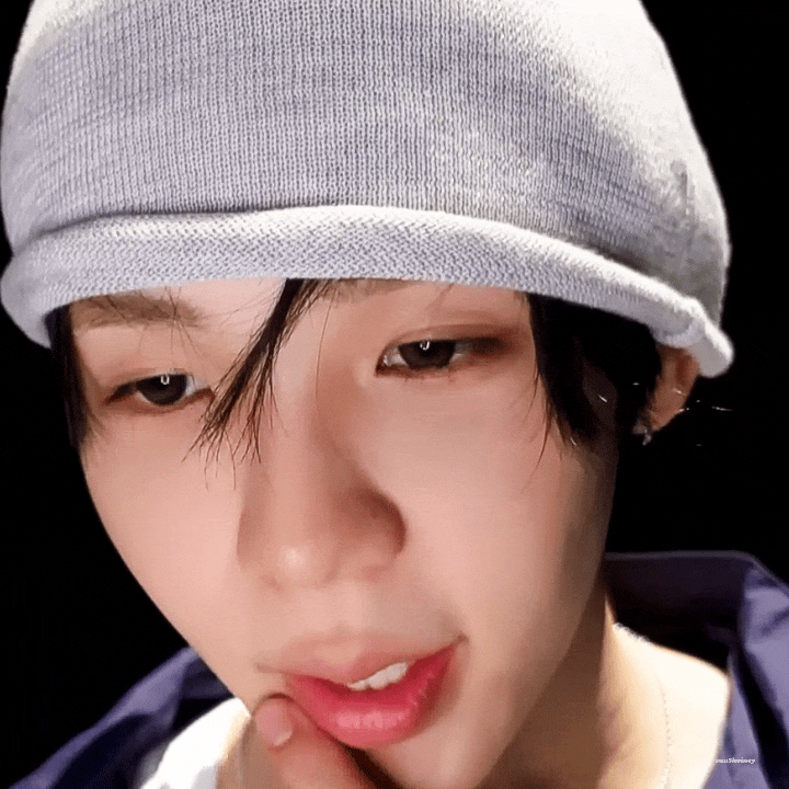iXaUvg.gif