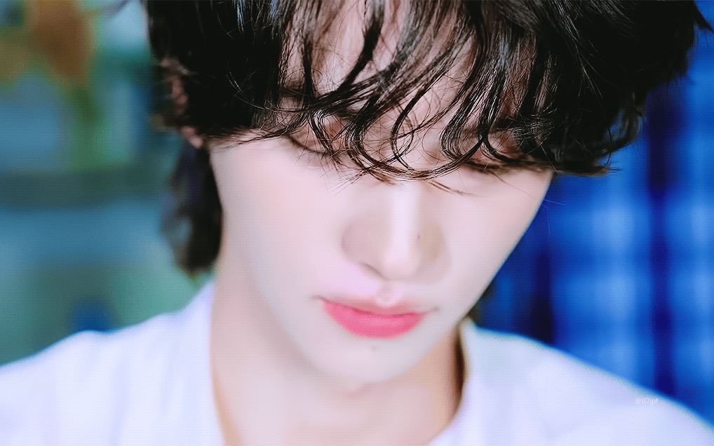 iYLlWY.gif