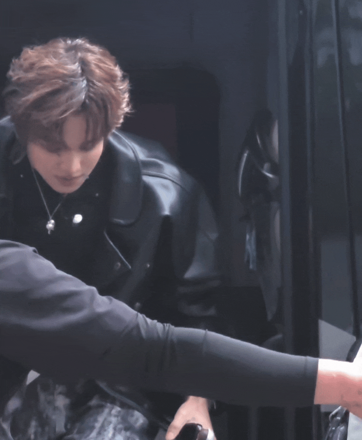 iZhhKL.gif