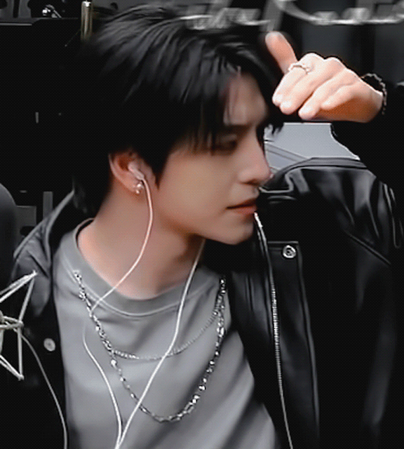 ifNDmB.gif