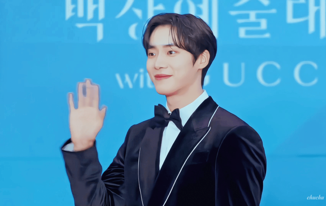 ifakLb.gif