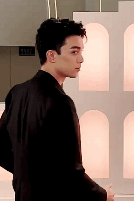 jBcsod.gif