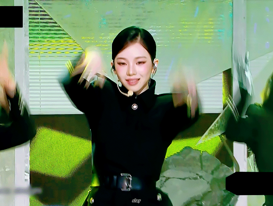 jHFQUY.gif