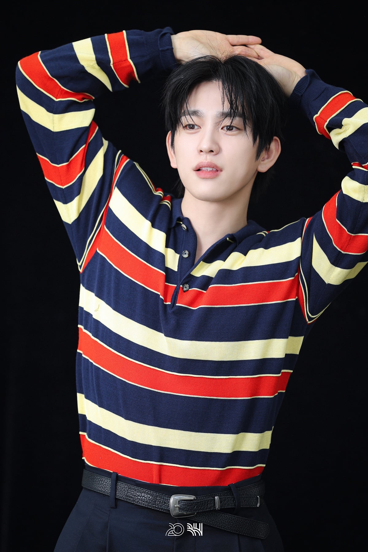 jXxqUU