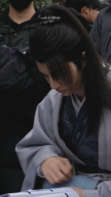 jjAwjh.gif