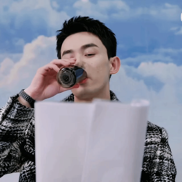 jrKKvn.gif