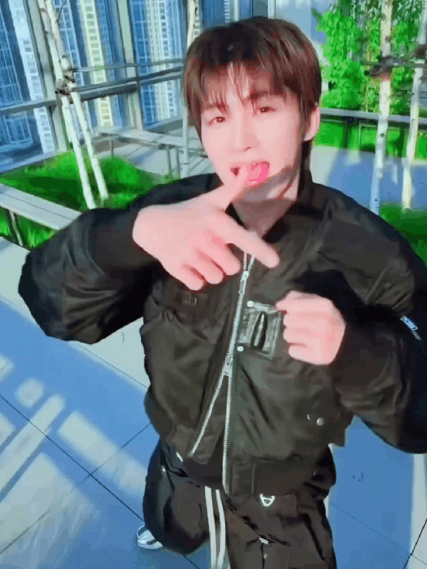 jwQJLA.gif