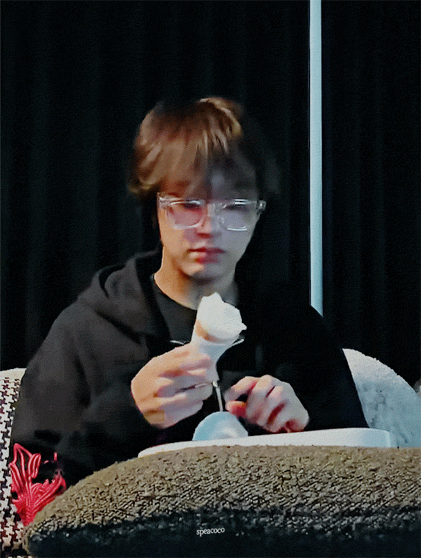 kHXrnK.gif