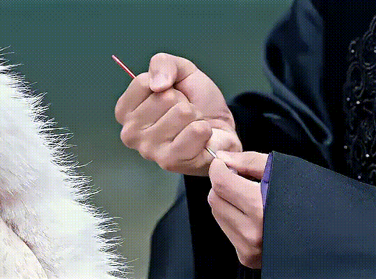 kKgUVt.gif