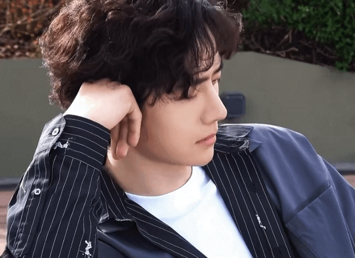 kMxjww.gif