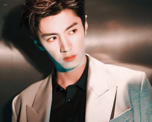 kSTTvg.gif