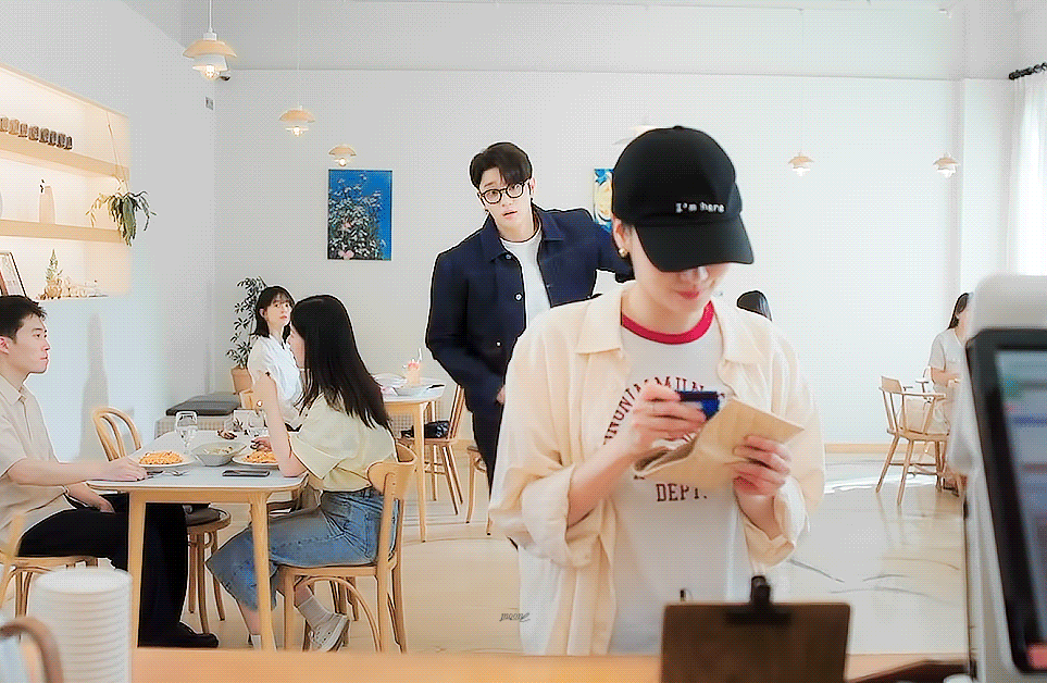kUoglj.gif