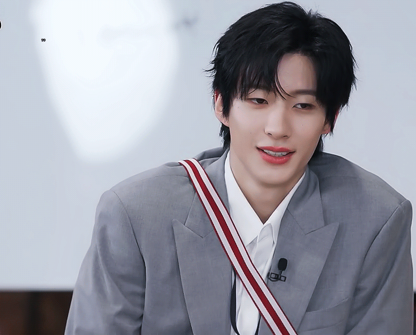kXKGLY.gif