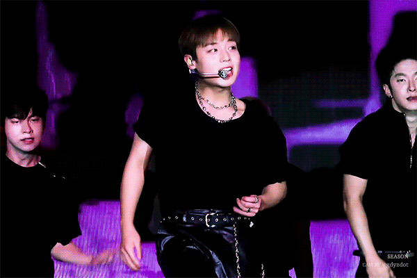 kZfrSa.gif