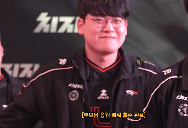 kpMHhy.gif