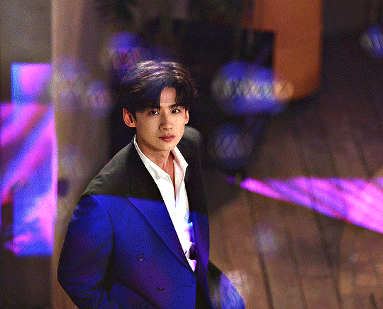 kwWLBB.gif