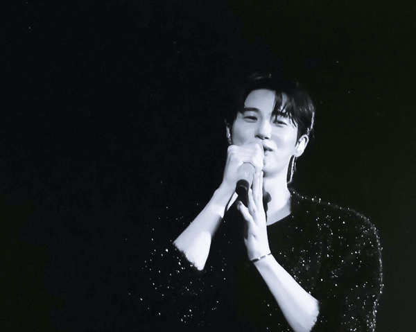 lyEIZm.gif