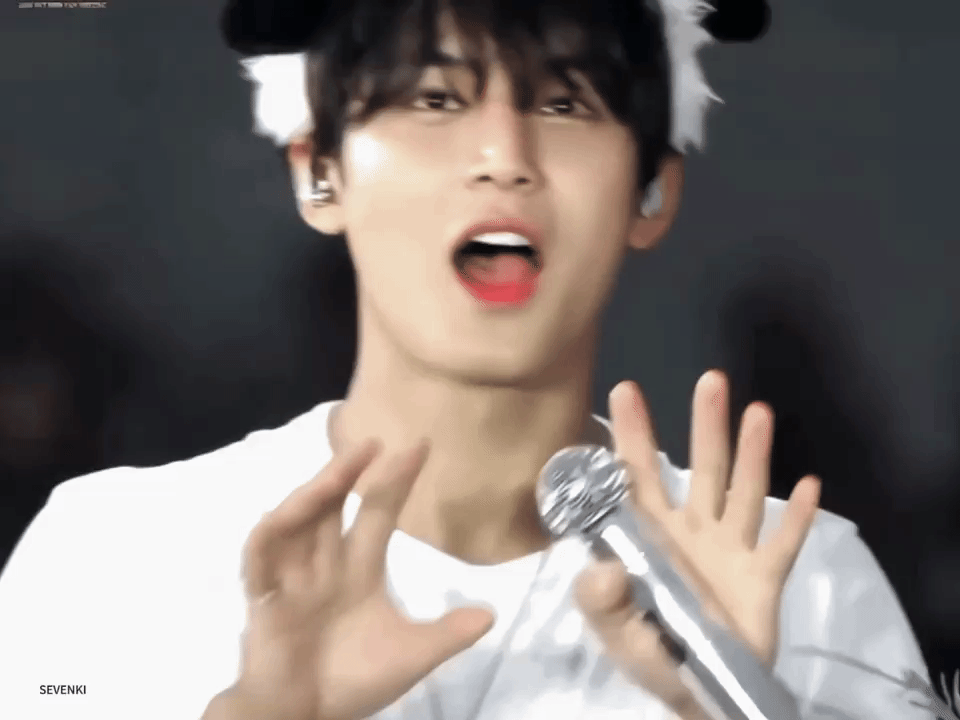 mErtqw.gif