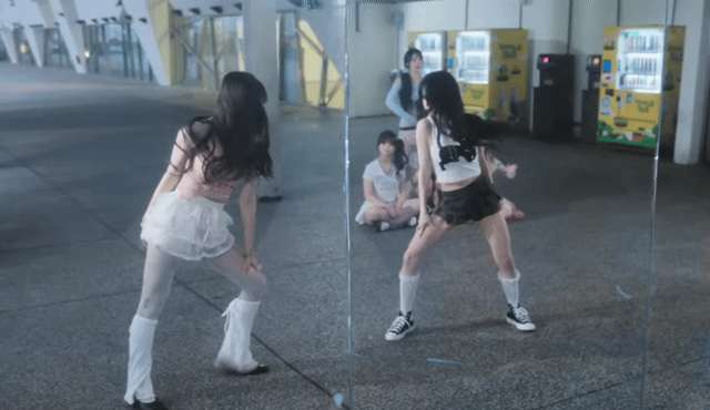 mjYZnX.gif