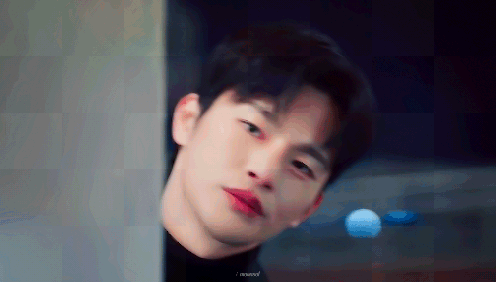mltcWk.gif
