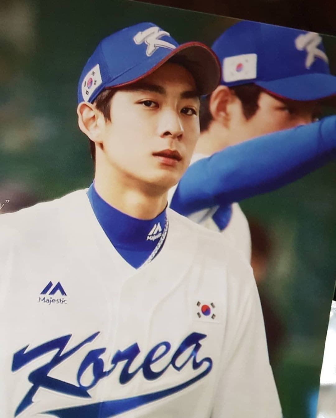 handsome korean baseball players