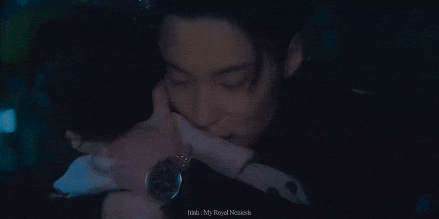 nEsUyB.gif