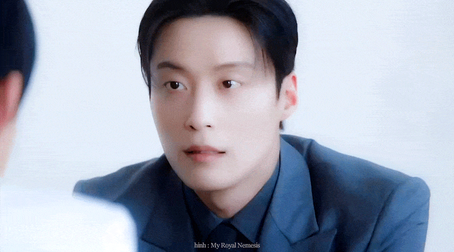 nHrMjD.gif