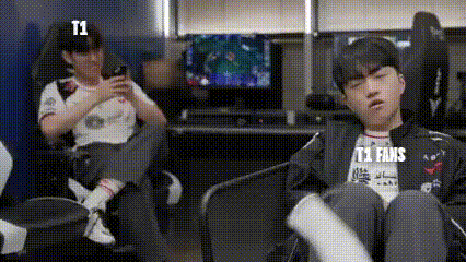 nQzJOo.gif