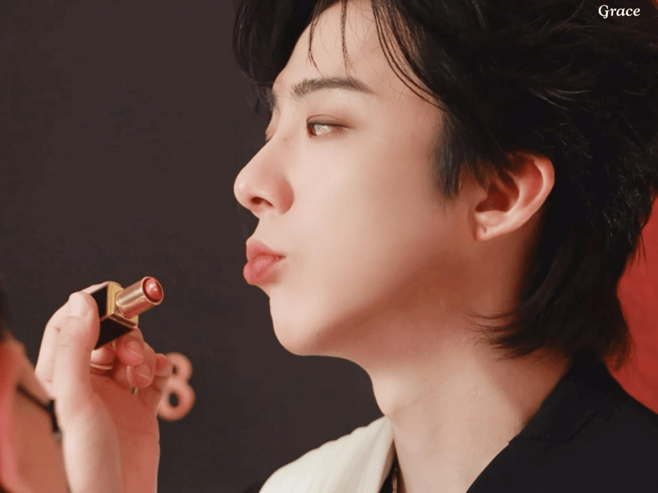 nRuIYi.gif