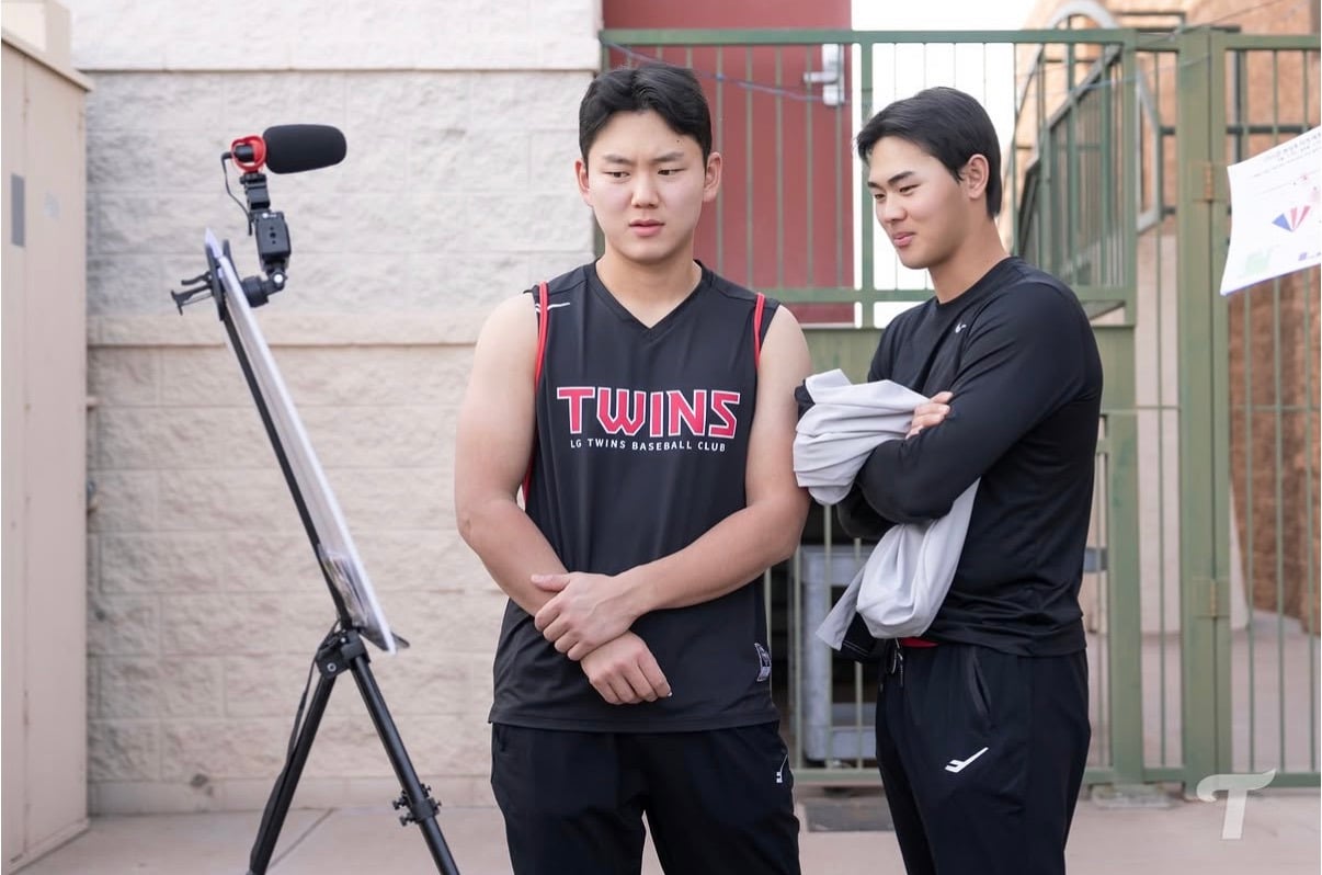 nUphIA