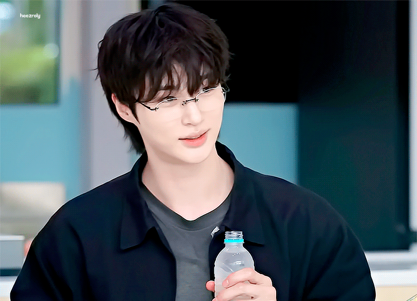 oSQQWu.gif