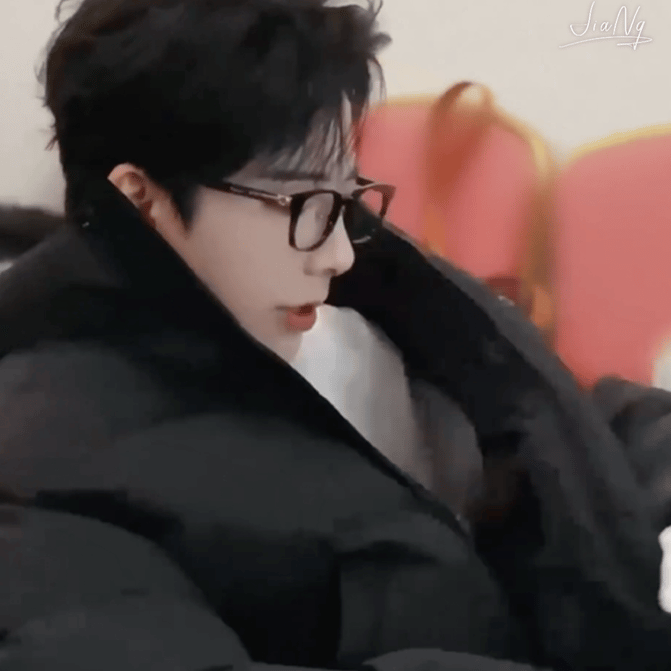 oWsuPE.gif