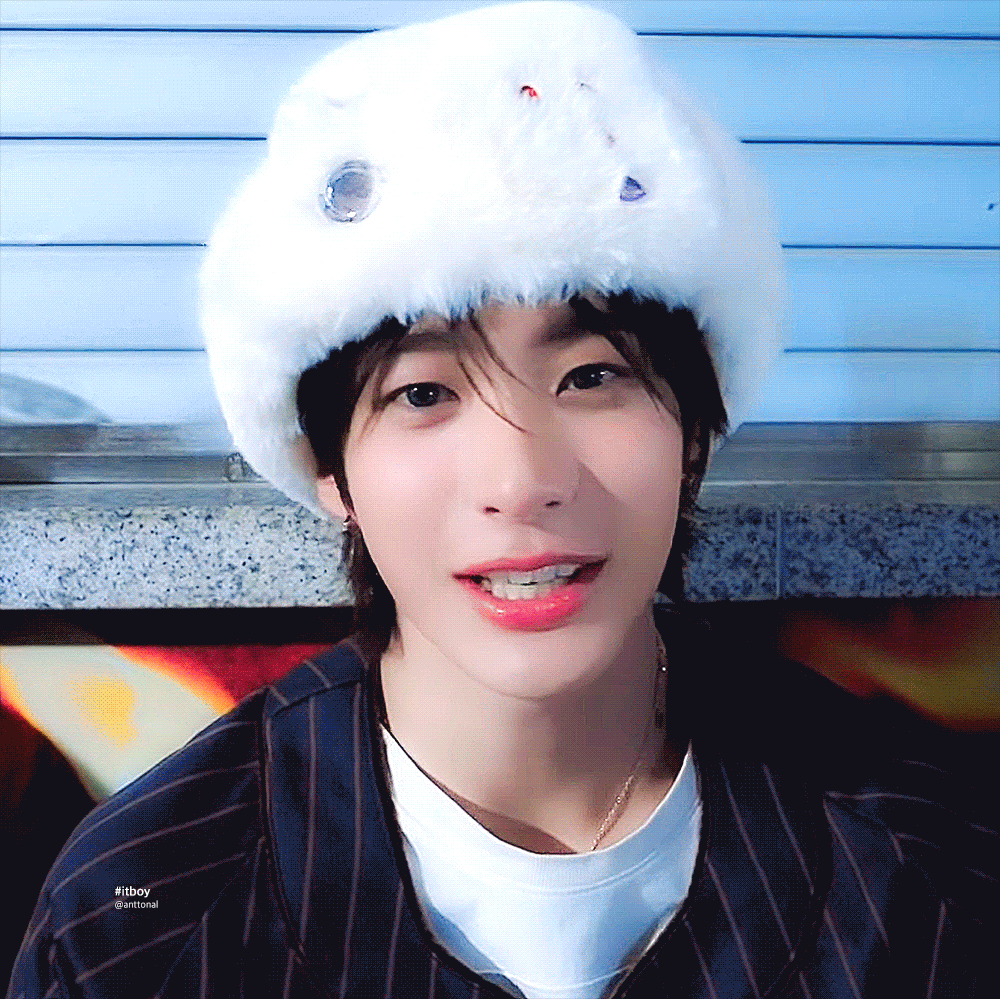 ovbTsA.gif