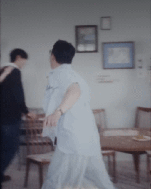 pqxiUT.gif